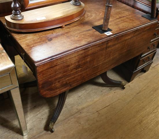 Regency mahogany drop flap breakfast table(-)